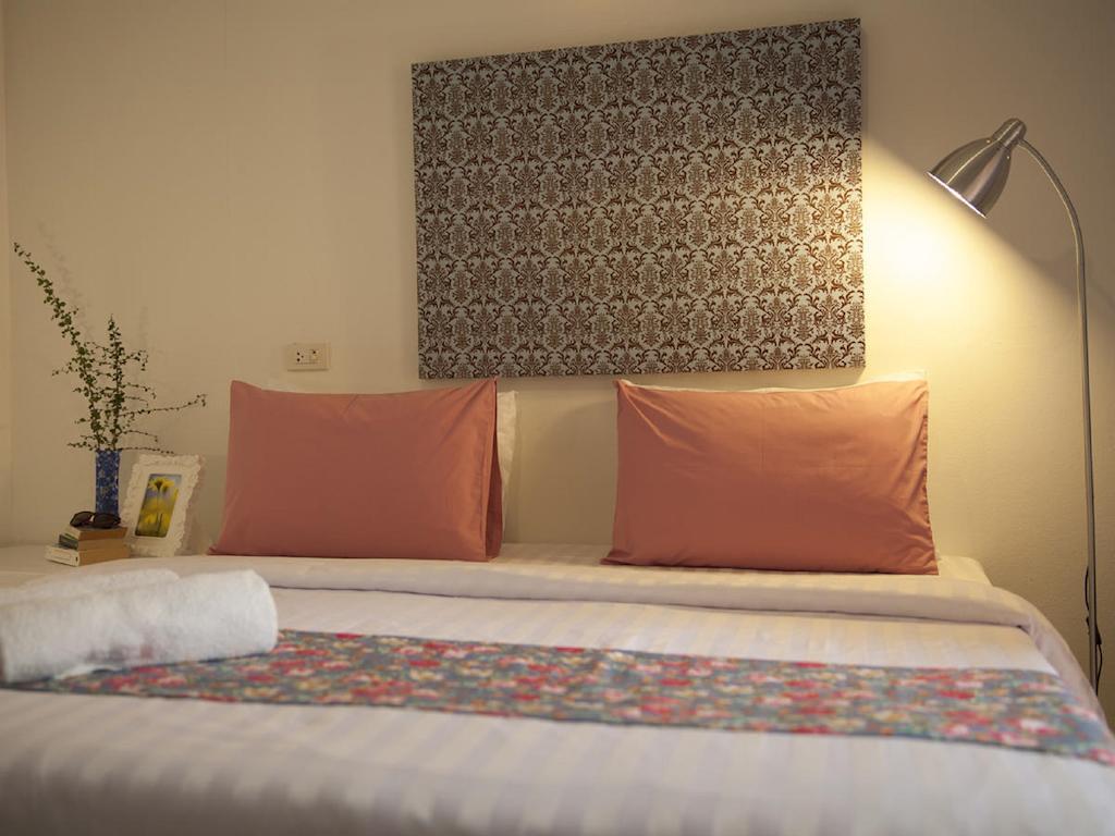 Les Fleurs House Bed & Breakfast Khao Lak Bilik gambar